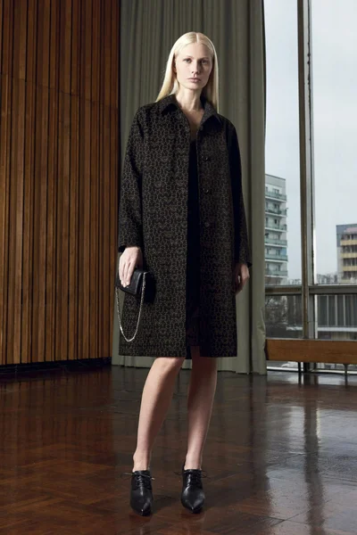 Look 3